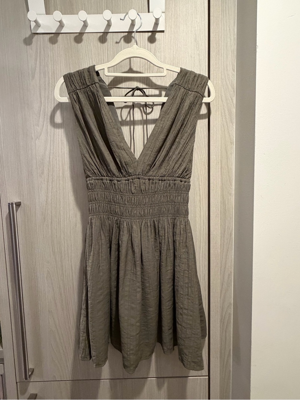 Abercrombie & Fitch V-Neck Smocked Plunge Crinkle Mini Dress - Olive Green